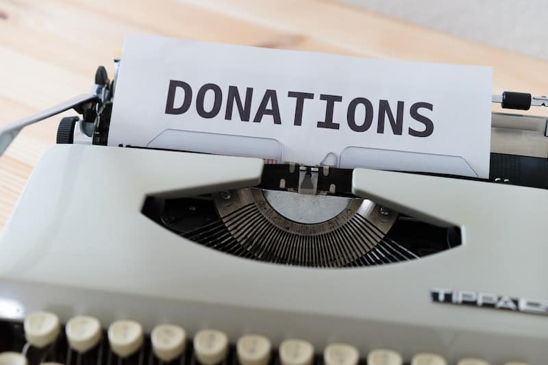 best-practices-for-nonprofit-websites-donate-picture-on-typewriter